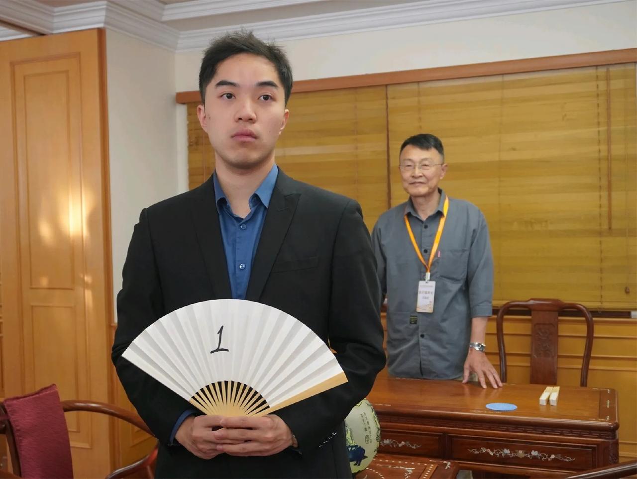 应氏杯韩国队创历史最低



应氏杯世界围棋公开赛于上世纪1988年由中国台北实