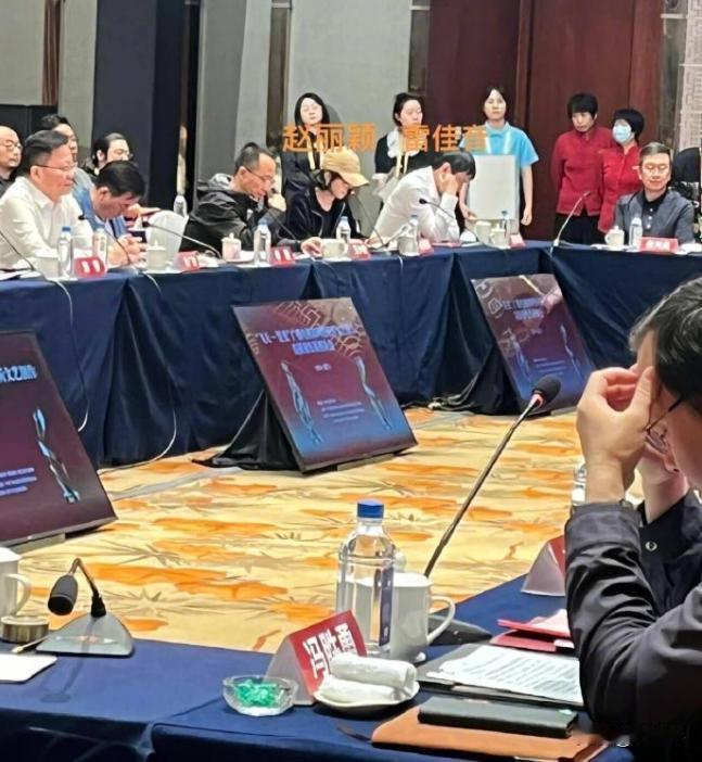 “飞天奖”优秀男女主角是提前安排好的吗？

‌飞天奖优秀男女主角的获奖者并不是提