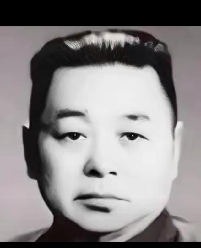 蒋介石打死都想不到，一个被他夺了兵权、闲置整整7年的“光杆司令”，1949年居然