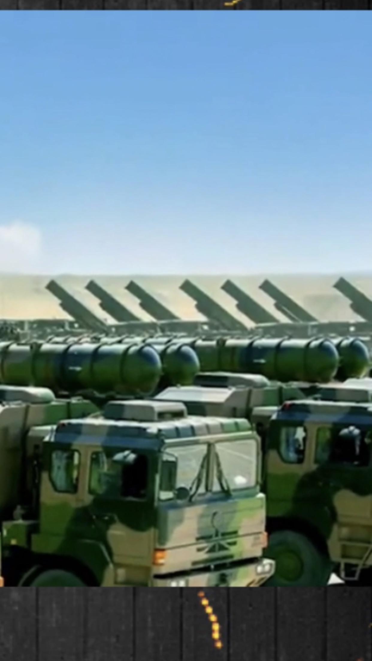 《雪域高原砺剑：第77集团军某旅联合陆航部队开展全要素陆空对抗演练》
陆军某旅与