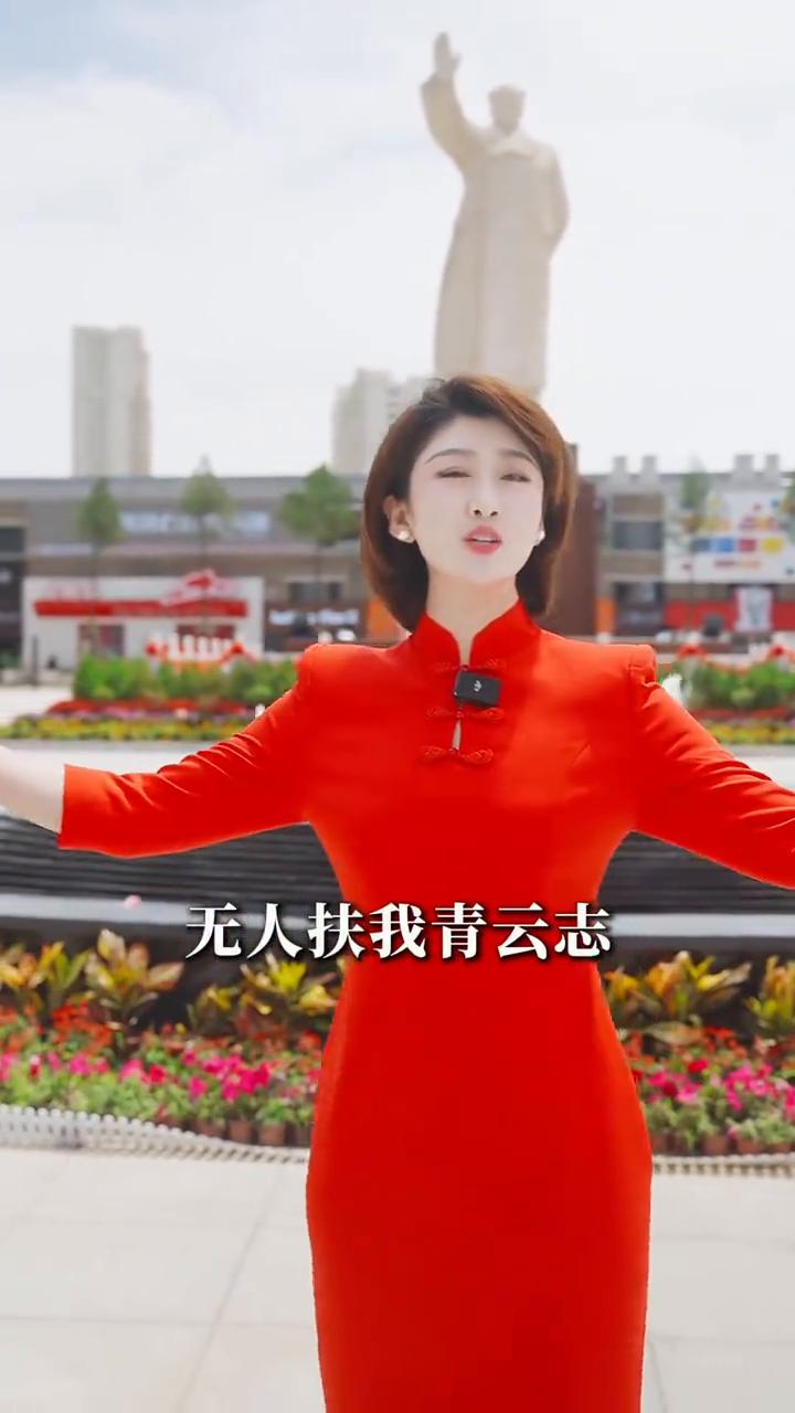 这天下英雄如过江之鲫，人中龙凤尚且举步维艰。我等虽为鱼目，就算是不能一跃龙门，也