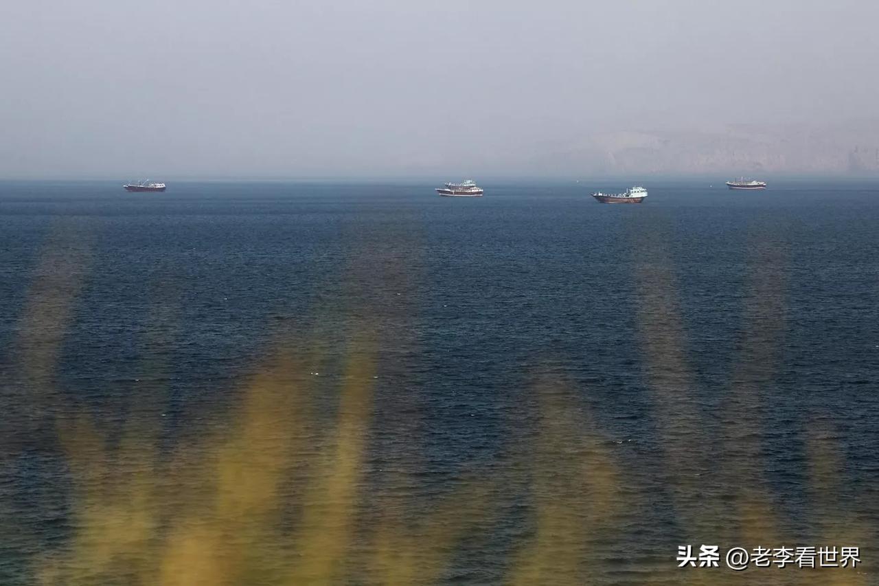 【巴林外交官强烈谴责伊朗】
纽约时间2026年4月1日，巴林驻联合国大使 贾迈勒