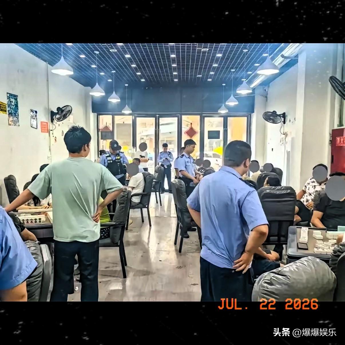 成都警方近期开展专项行动，严厉打击违规经营的“转转麻将。”这种玩法规则特殊，胡牌
