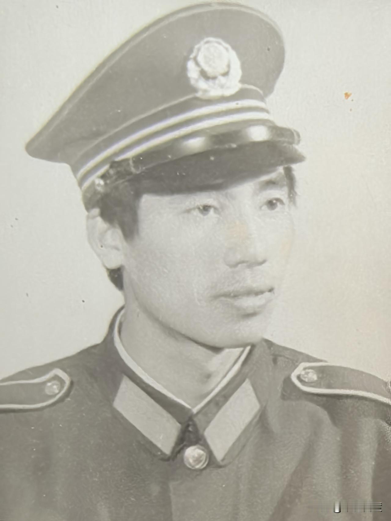 借着媒体这块宝地，
我想问问各位退伍老兵，
您把青春献给了哪个城乡？
我先报告：