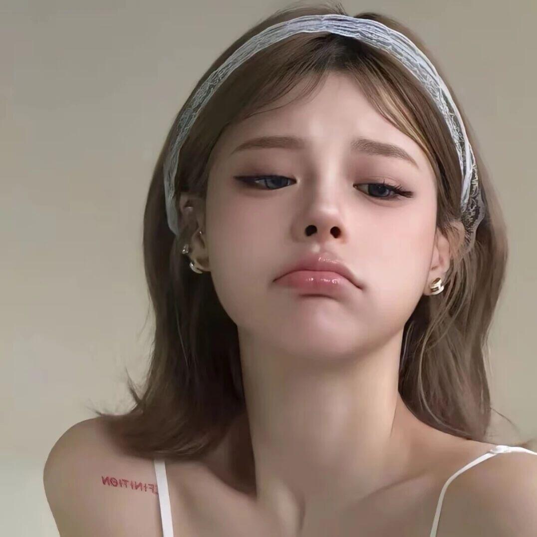 欧美女头｜女生头像｜Unbothered. 🖤 