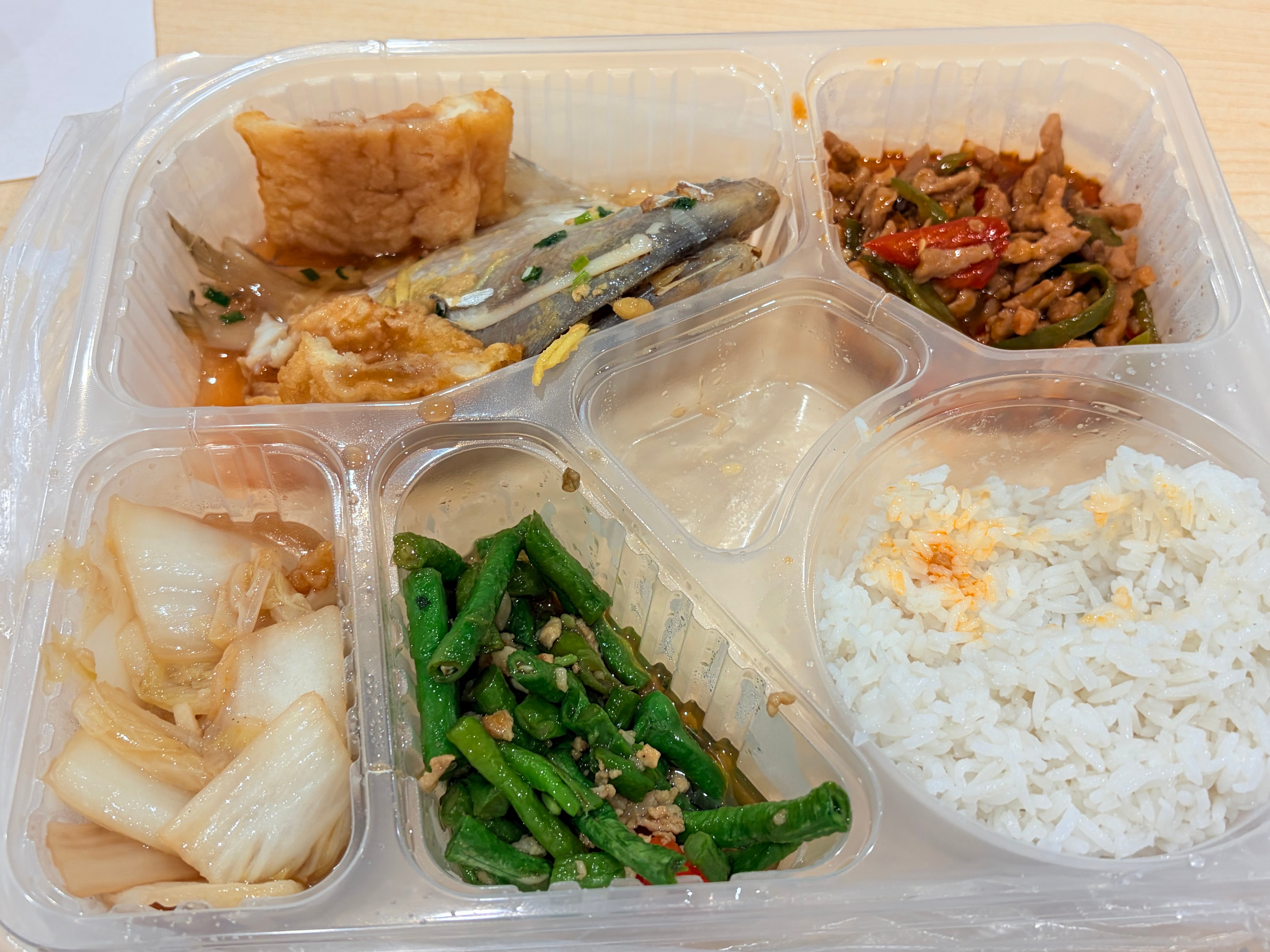 忙到现在才吃午饭[裂开] ​​​