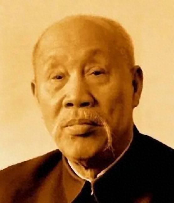 新中国建立后，除了周恩来以外，毛主席曾提议还有谁能够胜任总理？这一人选得到了普遍