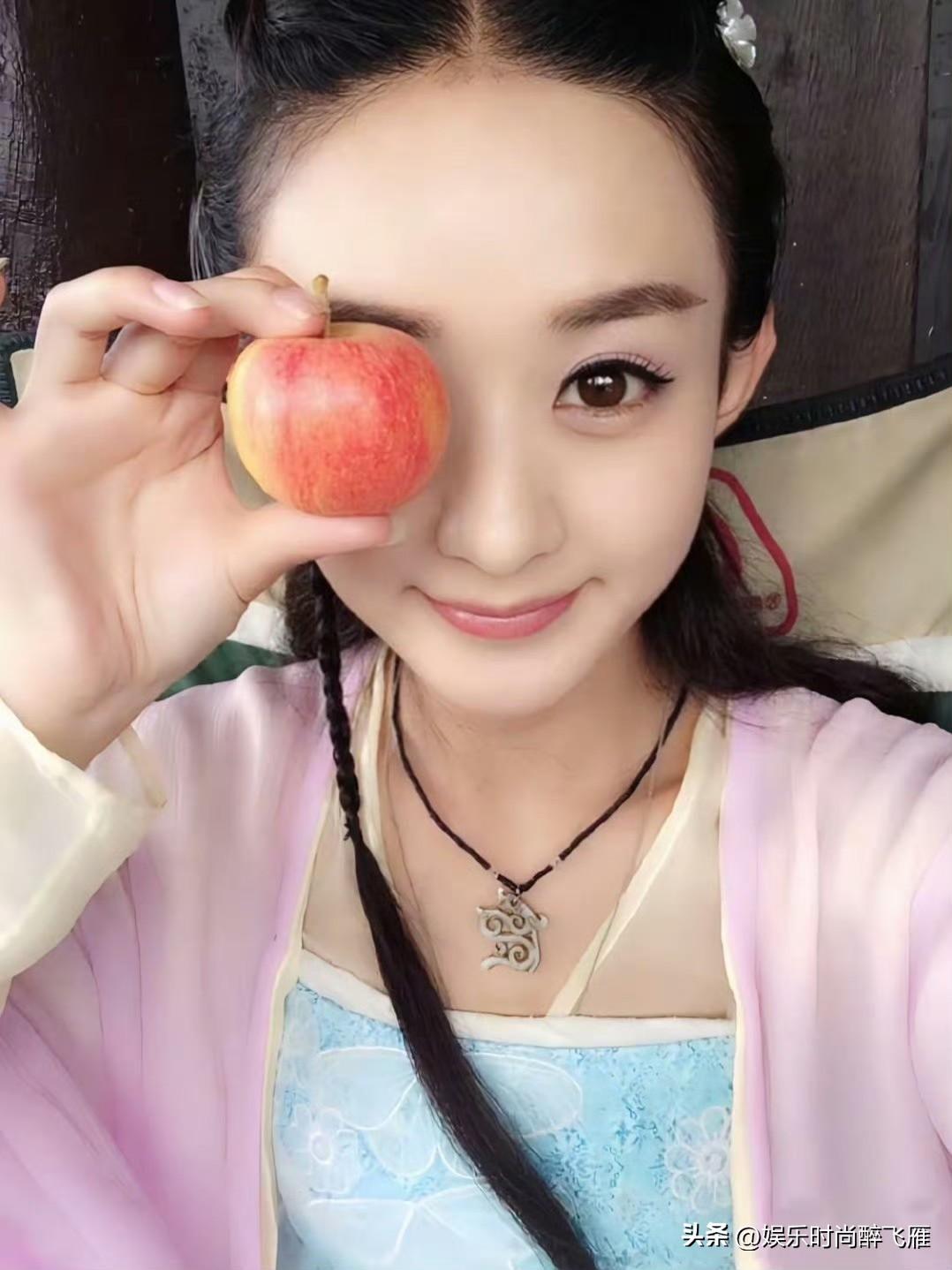[礼物]【《花千骨》开播十一周年】[灵光一闪]
2015年6月9日，赵丽颖饰演的