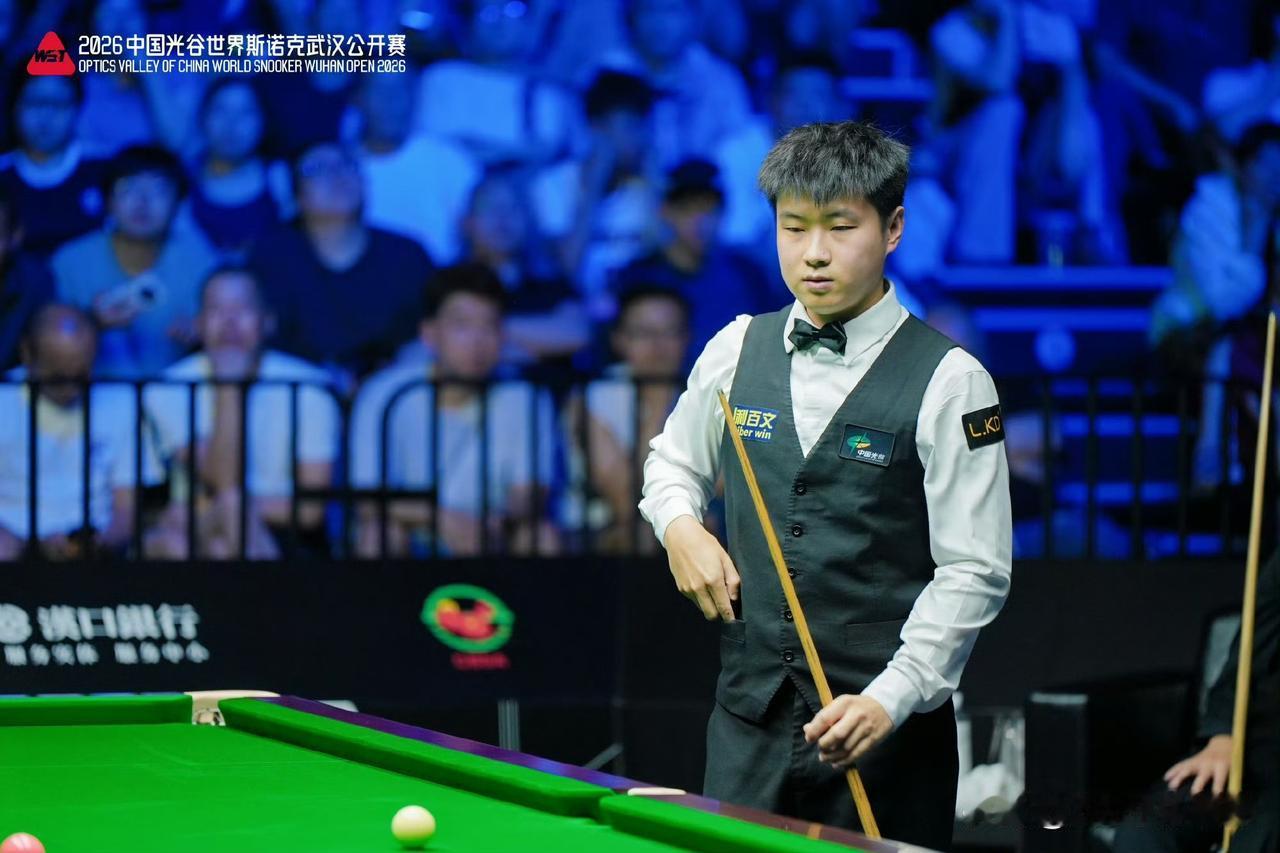 64进32轮次

赵心童全场比赛打出一杆破百（117）和四杆50+（60、75、