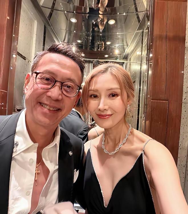 李嘉欣每月200万，王晶说不够花，王晶节目里直接爆料，许晋亨夫妇从420亿信托里
