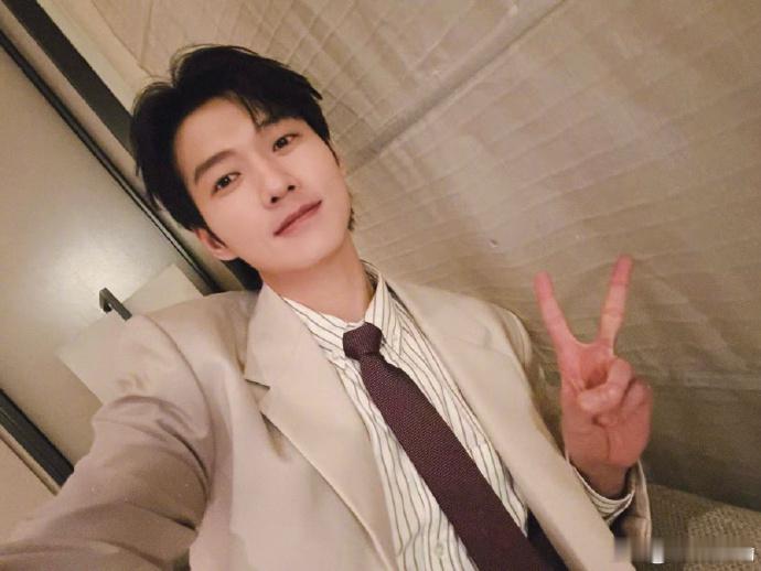 魏大勋进去daddy出来baby 咱就是说谁能扛住魏大勋的反差暴击，进场是sla