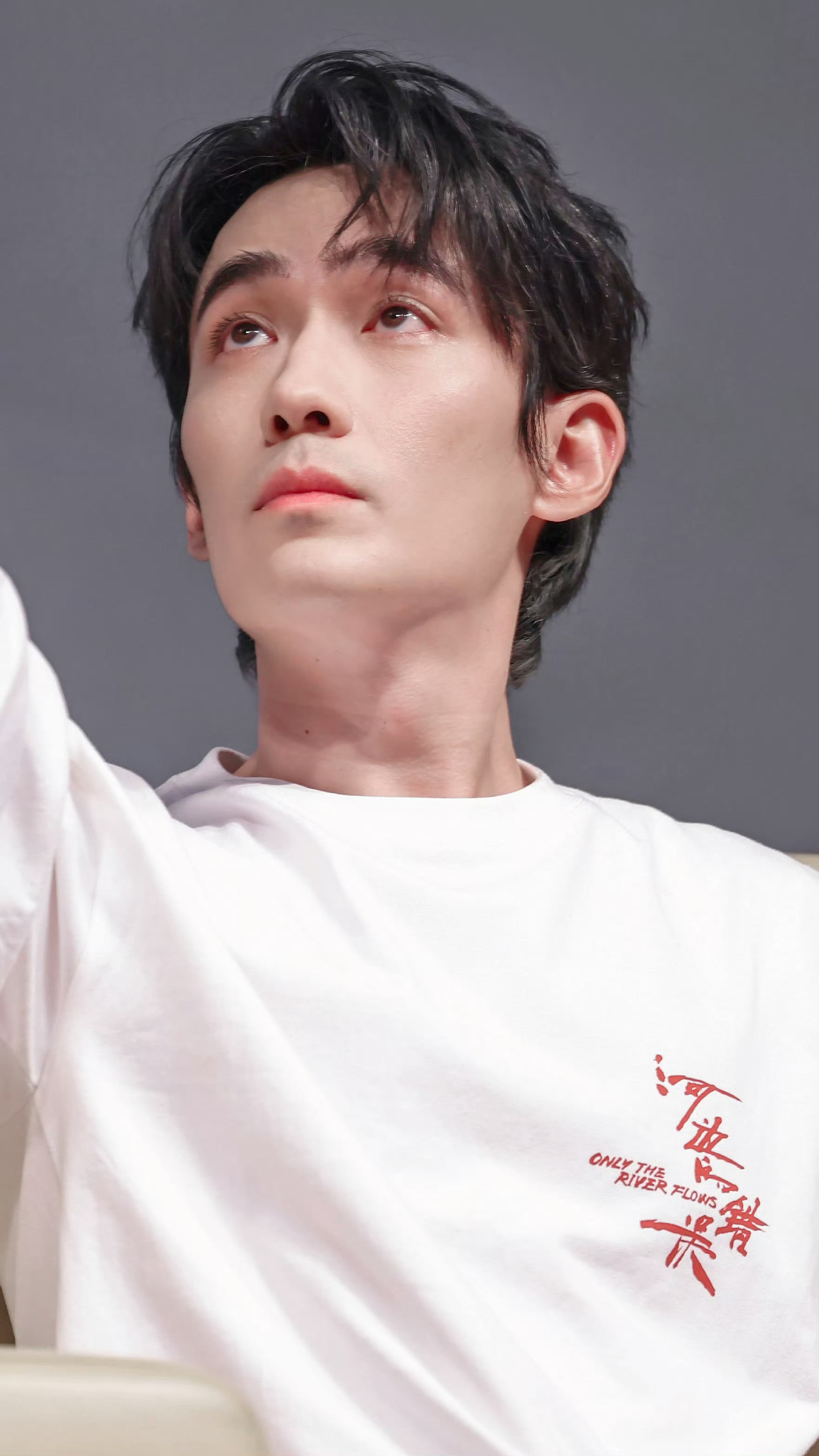 这是真实存在的美貌吗朱一龙