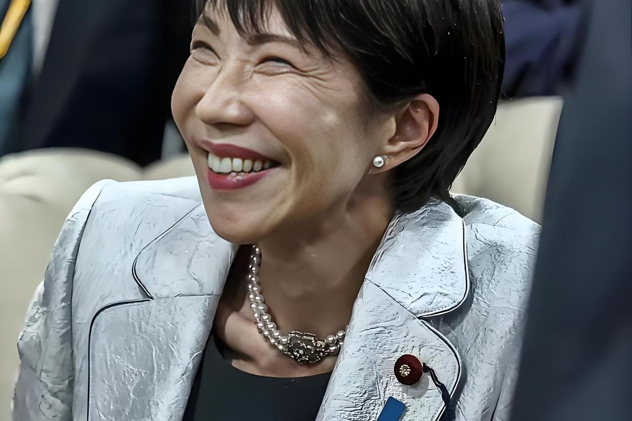日本又破防了，他们的那个渔船，非法闯入我们中国的赤尾屿领海，结果，被我们中国海警