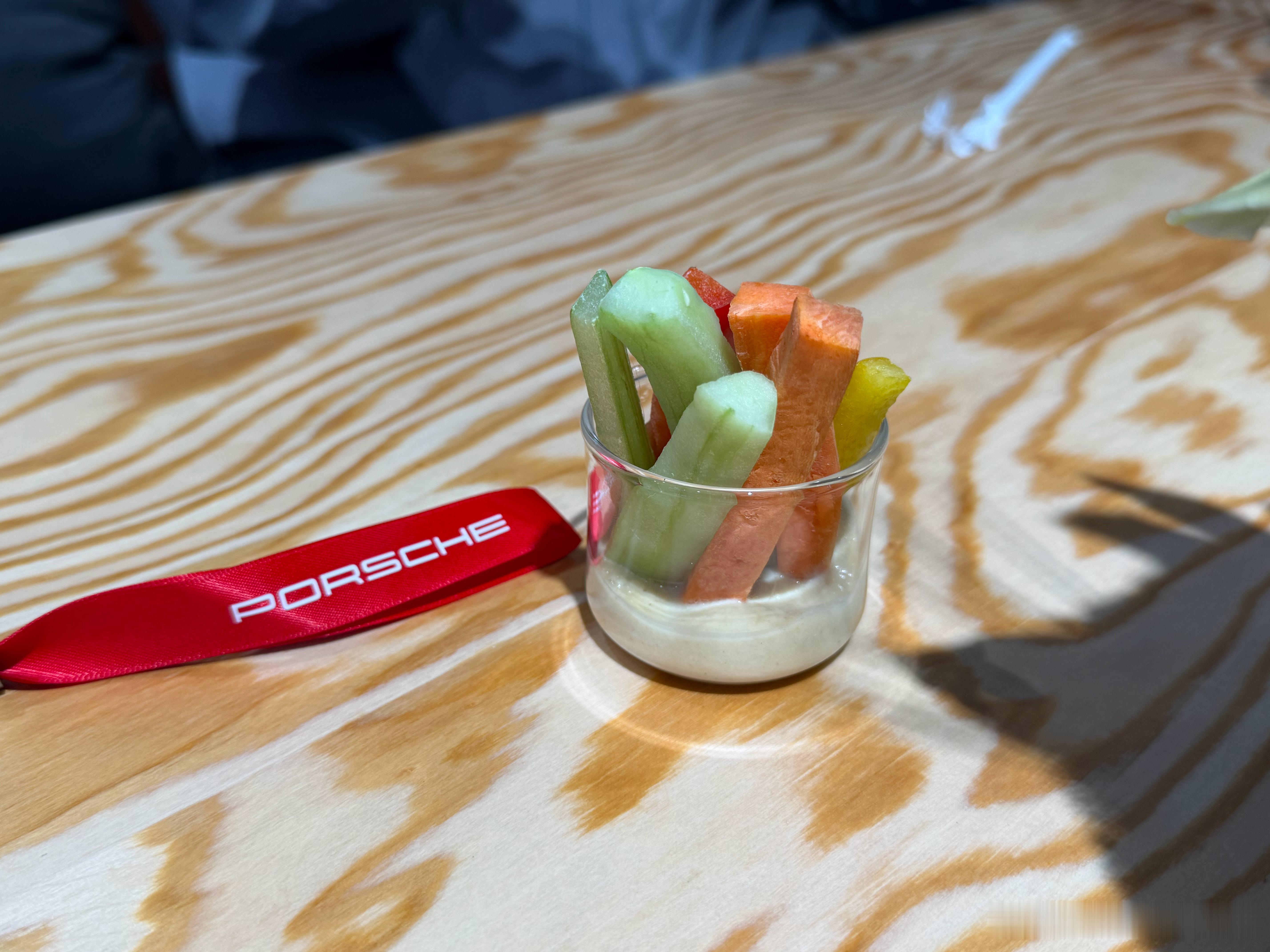 2026北京车展 保时捷的午餐，很适合减肥的我。凯文聊车