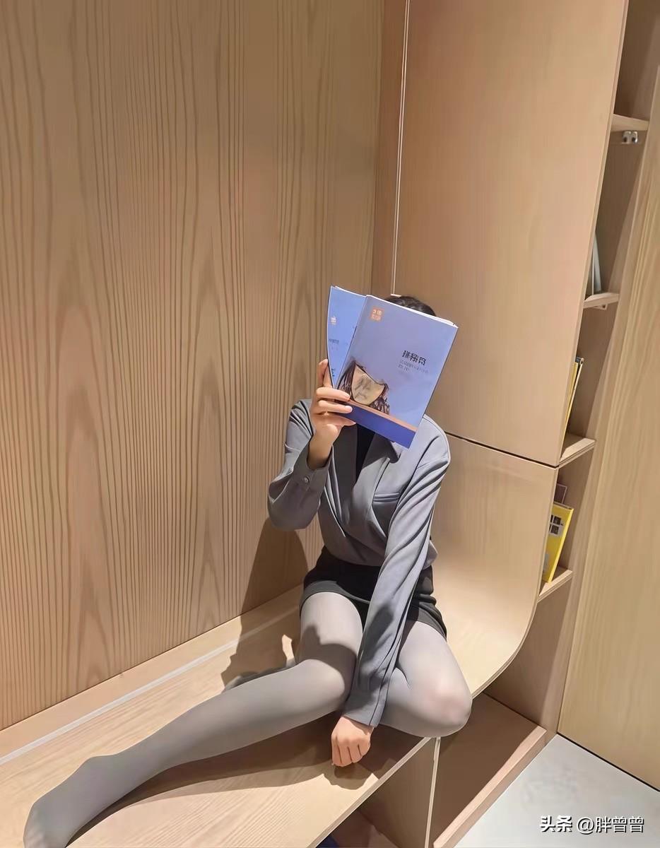 在书海中寻找灵感，静享阅读的乐趣。