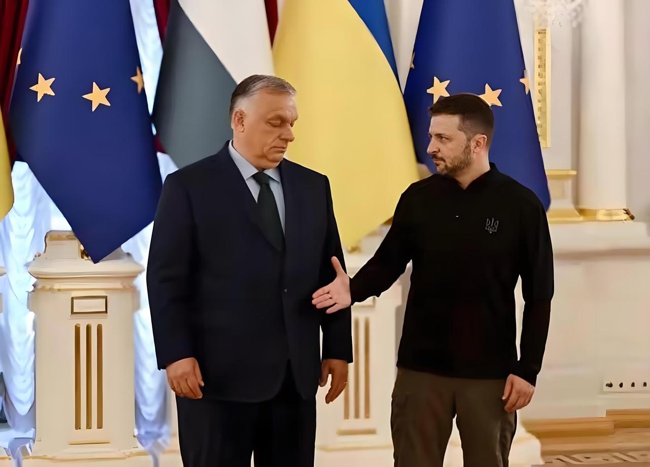 匈牙利与乌克兰之间的“互殴”大戏，才刚刚拉开帷幕。

匈牙利议会已经通过法案，决