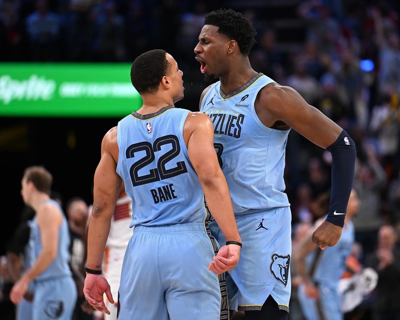 灰熊用小贾伦·杰克逊换回三个首轮，莫兰特将成为下一个被交易的球员！

灰熊在与爵