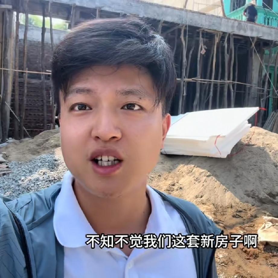 小松说的没有错，感觉小松还是应该听爸爸的话，应该考虑一下爸爸说该到2楼就结束吧，