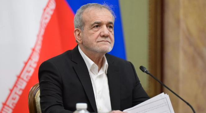 伊朗总统的态度转变了。

伊朗总统佩泽希齐扬25日在社交媒体发文称，正如伊朗已故