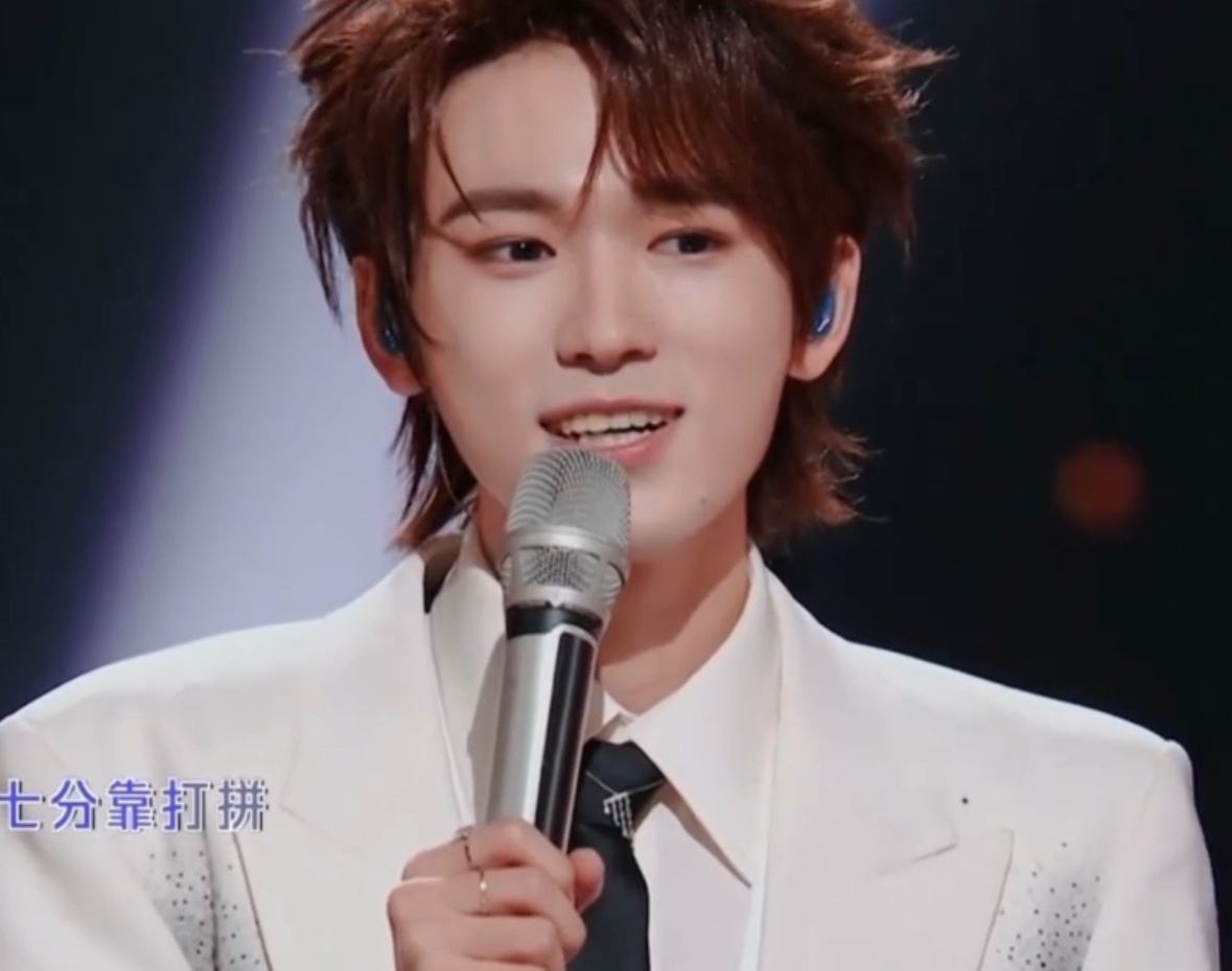 宋亚轩语言小天才 真的想把所有歌曲都在宋亚轩嘴里过一遍！怎么能这么好听啊啊啊啊！