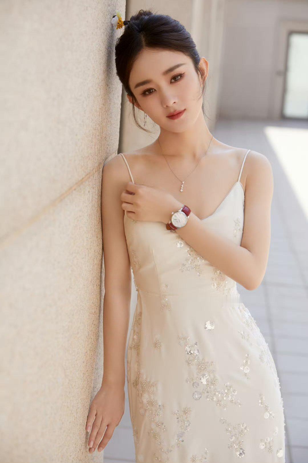 赵丽颖[超话]赵丽颖李秋萍 zly赵丽颖小城大事 "我拿世间万物与你相比,你温柔