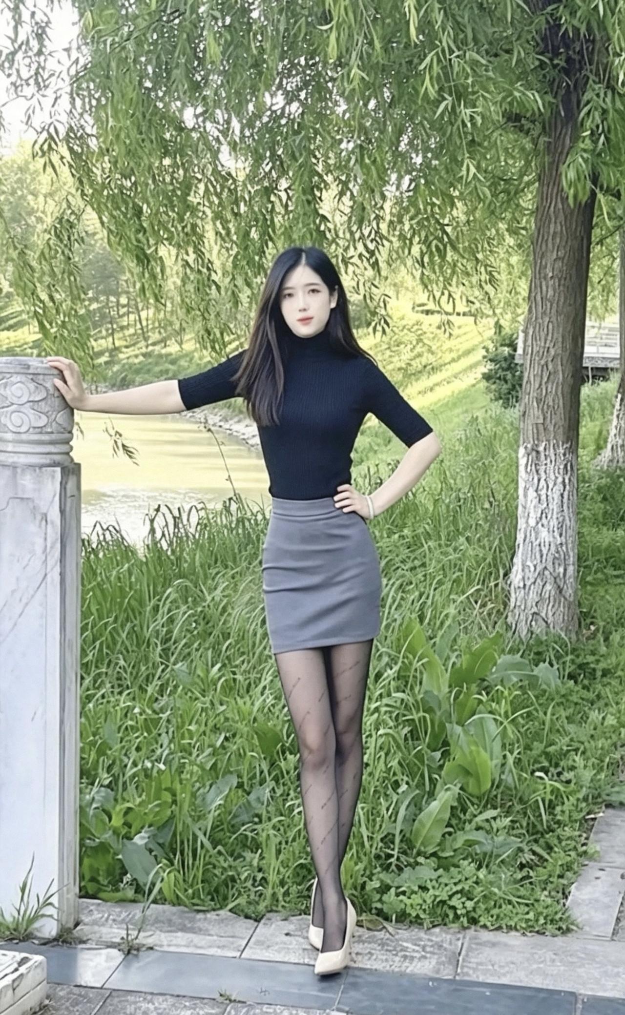 不怕奔驰与路虎
就怕丝袜带字母