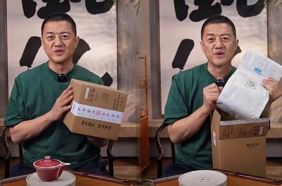 终于理解李亚鹏了

原来他根本就不是网上说的那样

他这次离婚后放弃回归拍戏，转