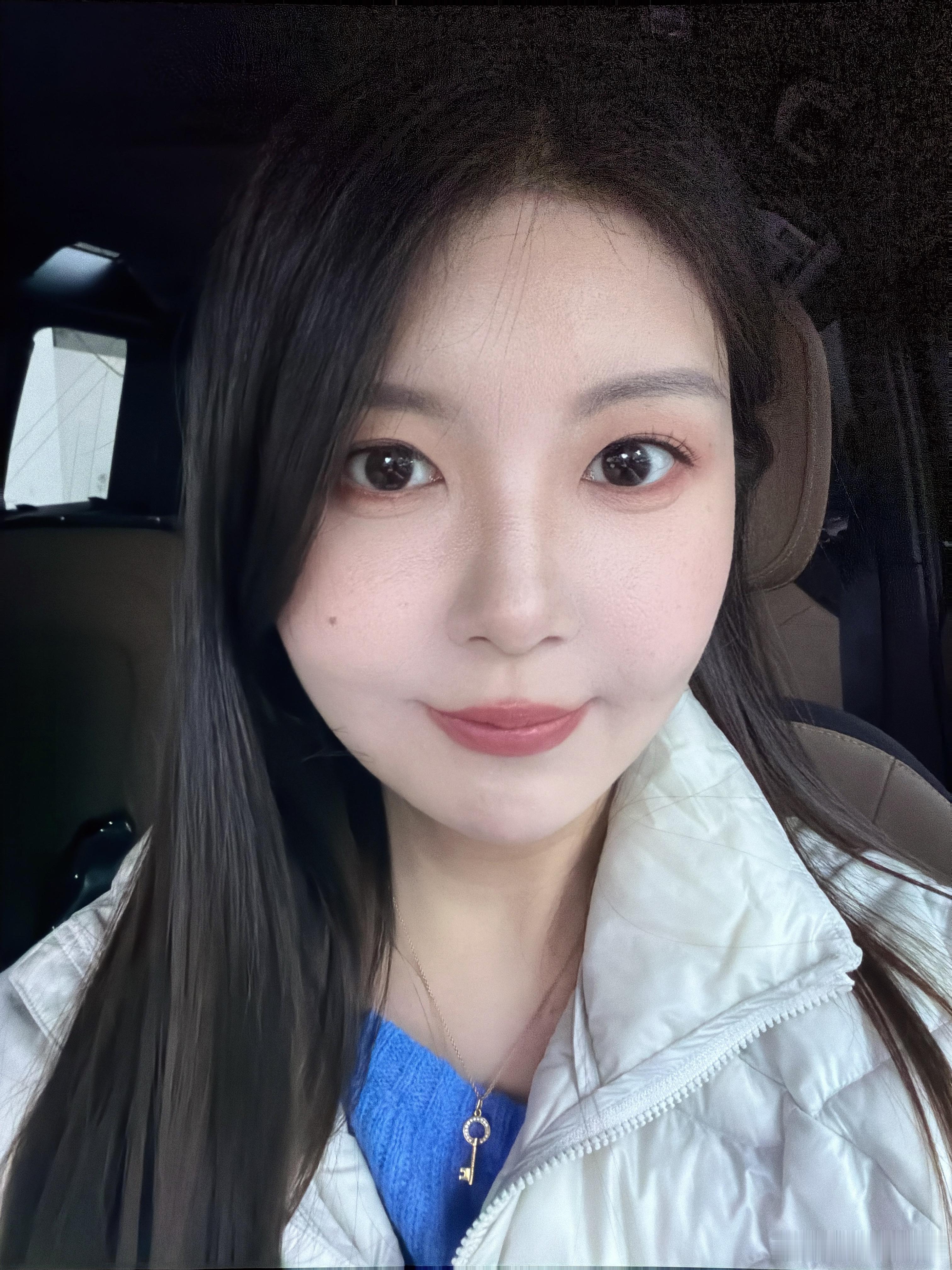 大年初三，岁岁平安给大家来拜年了大家今天有睡到饱吗？听说初三不能早起哦～ 