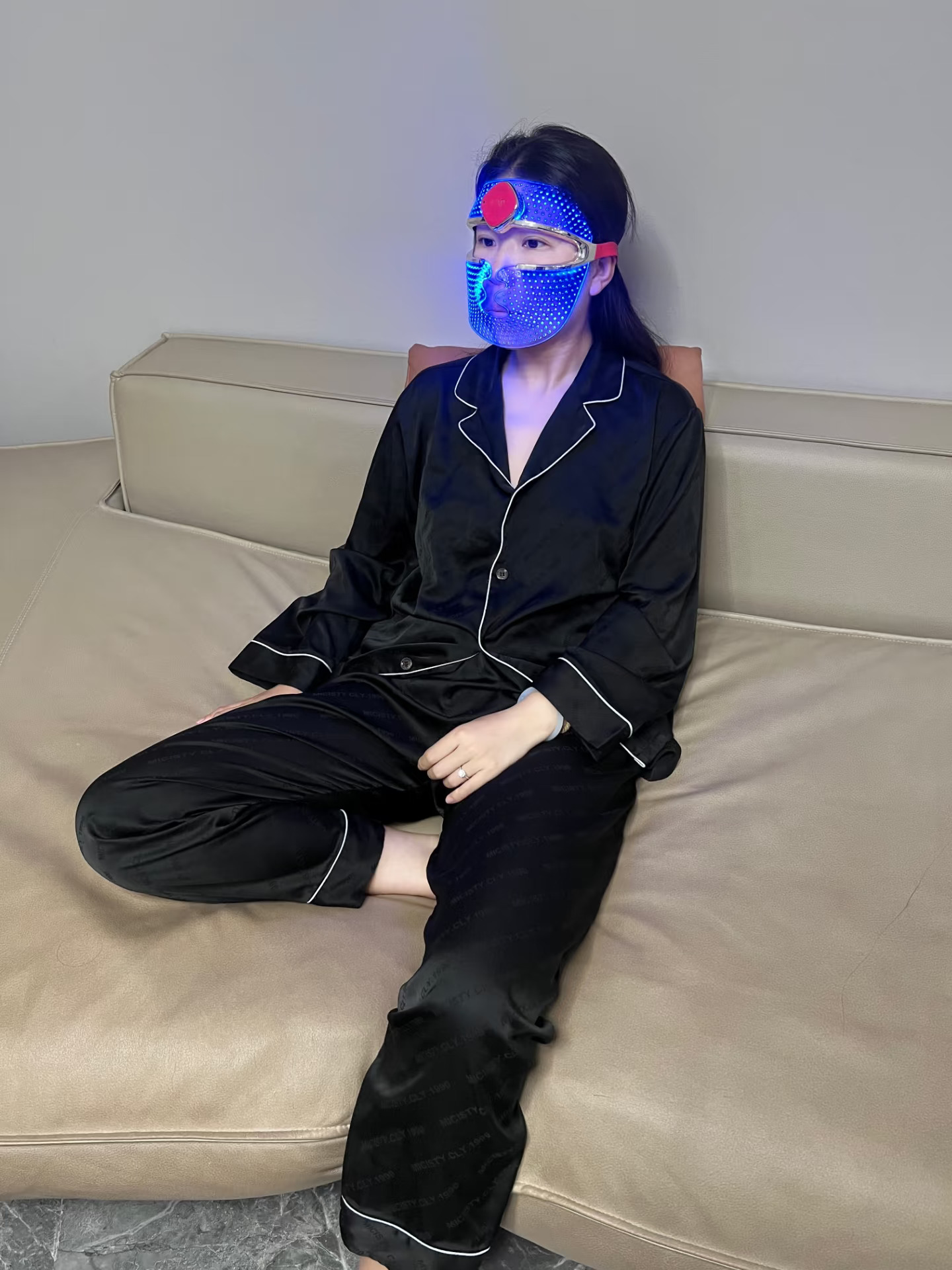 今天做面罩侠