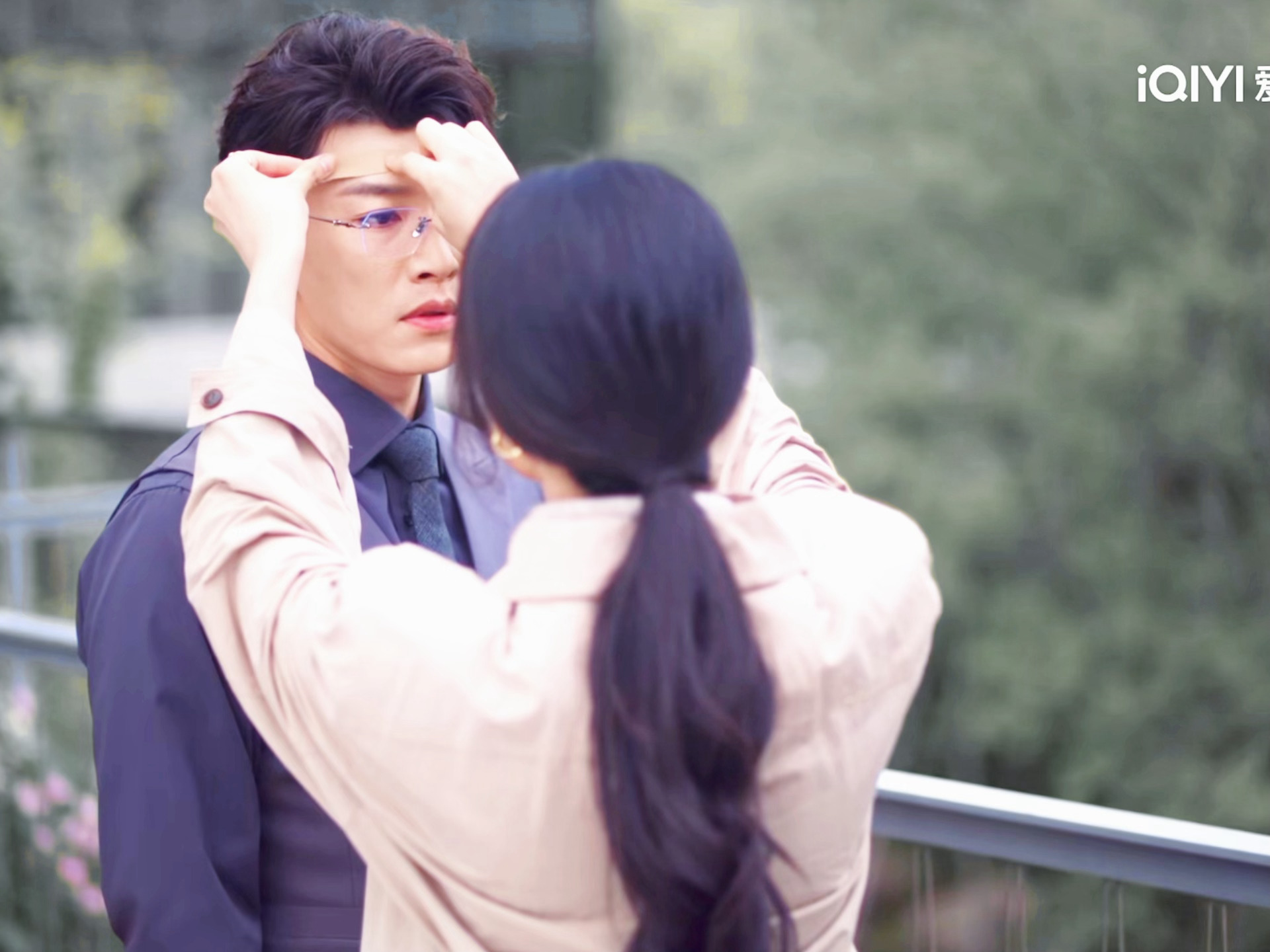 裴总你心动了卢昱晓代旭贴创可贴名场面