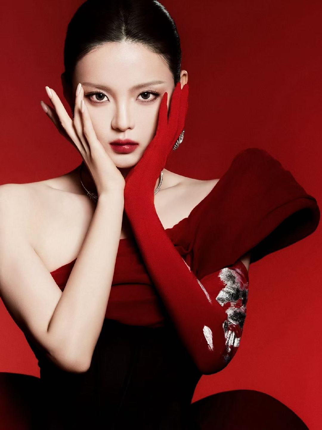 杨超越视界大会造型出图杨超越红丝绒裙哇趣[捂嘴哭][捂嘴哭]杨超越[超话] ​​