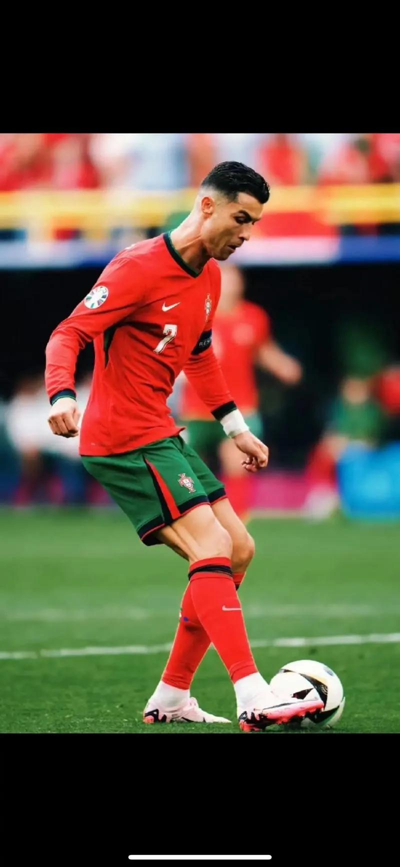 40岁还能这么猛，也就只有C罗了！
北京时间11月24日沙特阿拉伯联第9轮，利雅