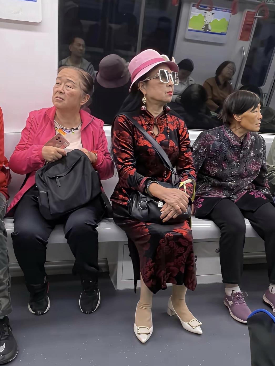 等你老了会变成三者中的哪一个？