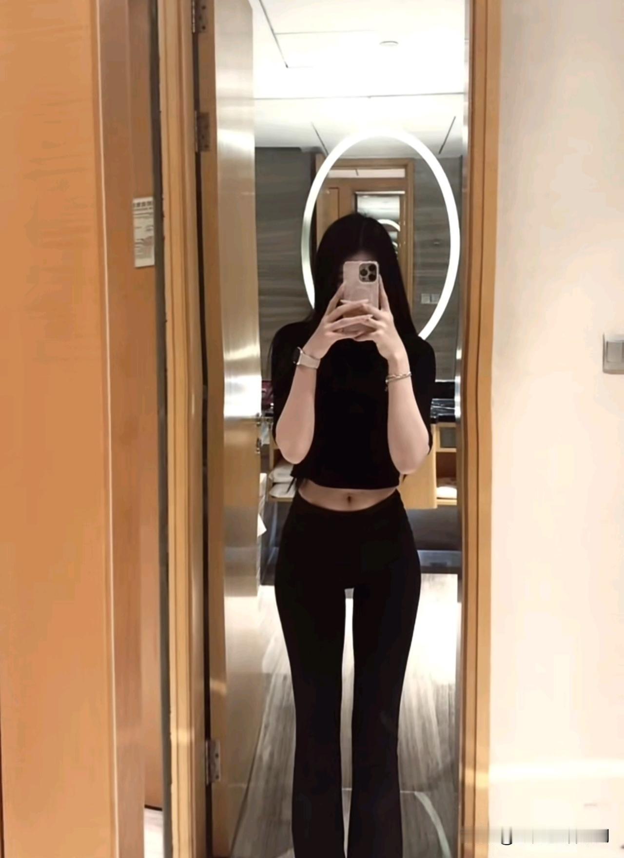 无论你处于什么状态你都要明白
生活的目标是健康和快乐～~～