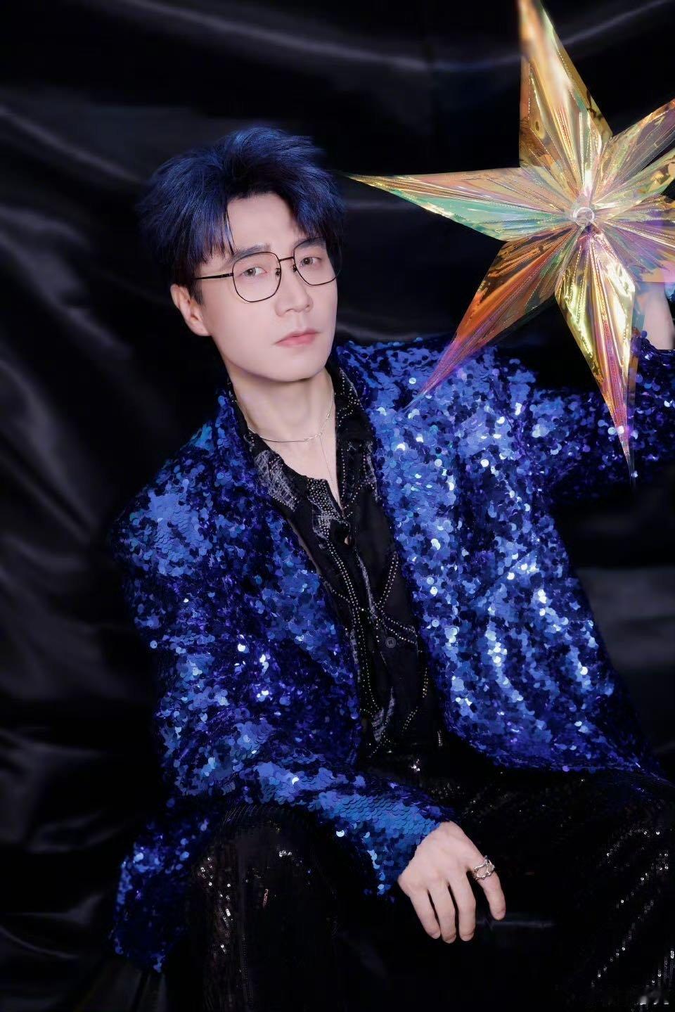 王铮亮TimeEcho巡回演唱会王铮亮TimeEcho演唱会西安站 亮哥演唱会必