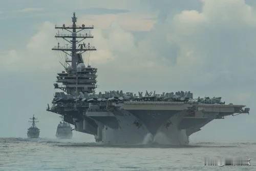 根据中东媒体披露，“乔治·H·W·布什”号航空母舰正在前往伊朗的途中，预计将在未