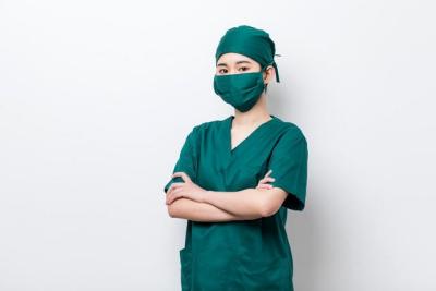 为什么手术室里，医生不穿内裤，患者不能穿衣服？医生说出了实情

1.手术室的无菌