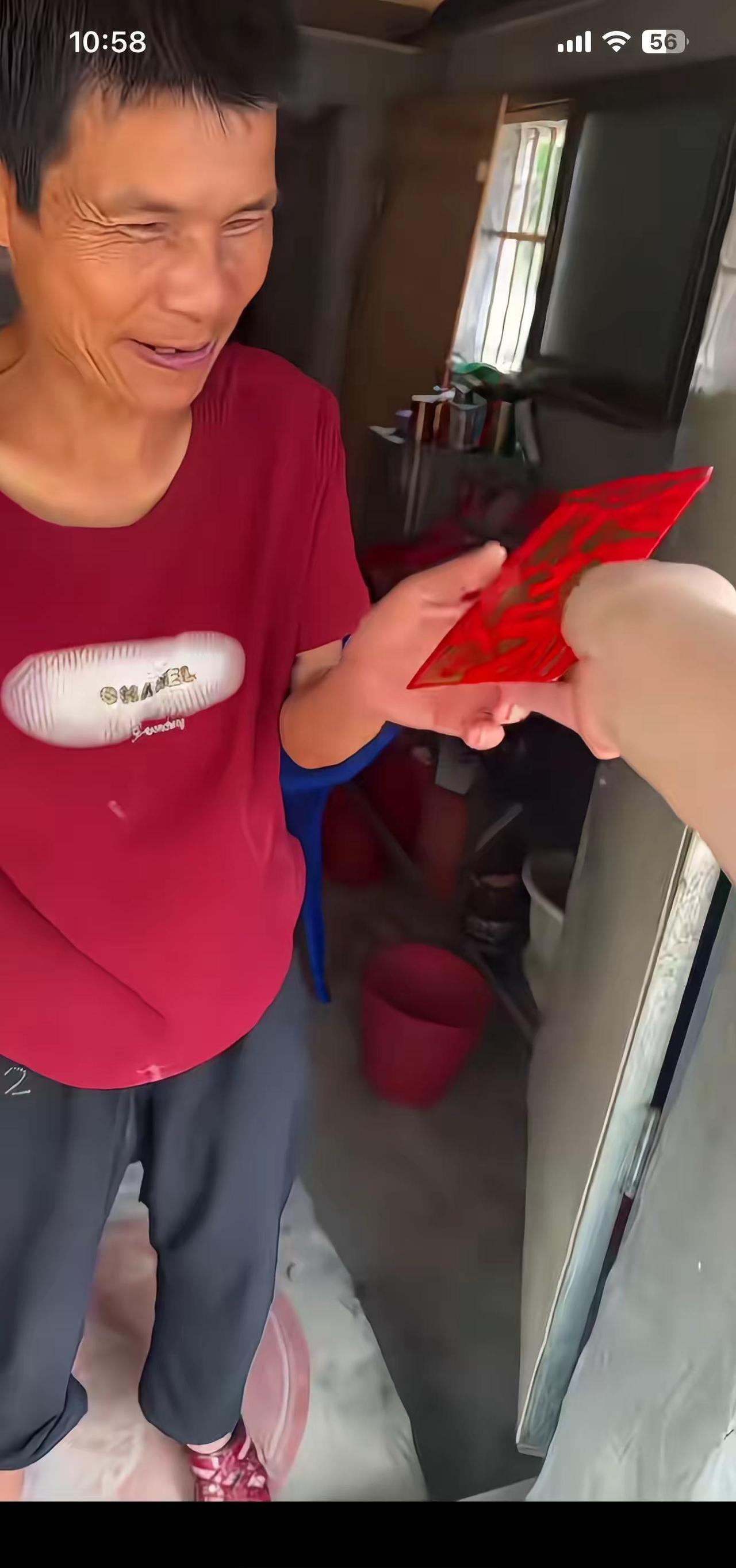 帮忙你的永远是外面的好心人，看你死的人永远是胶己人，Tua婶连做梦都不敢想，今年