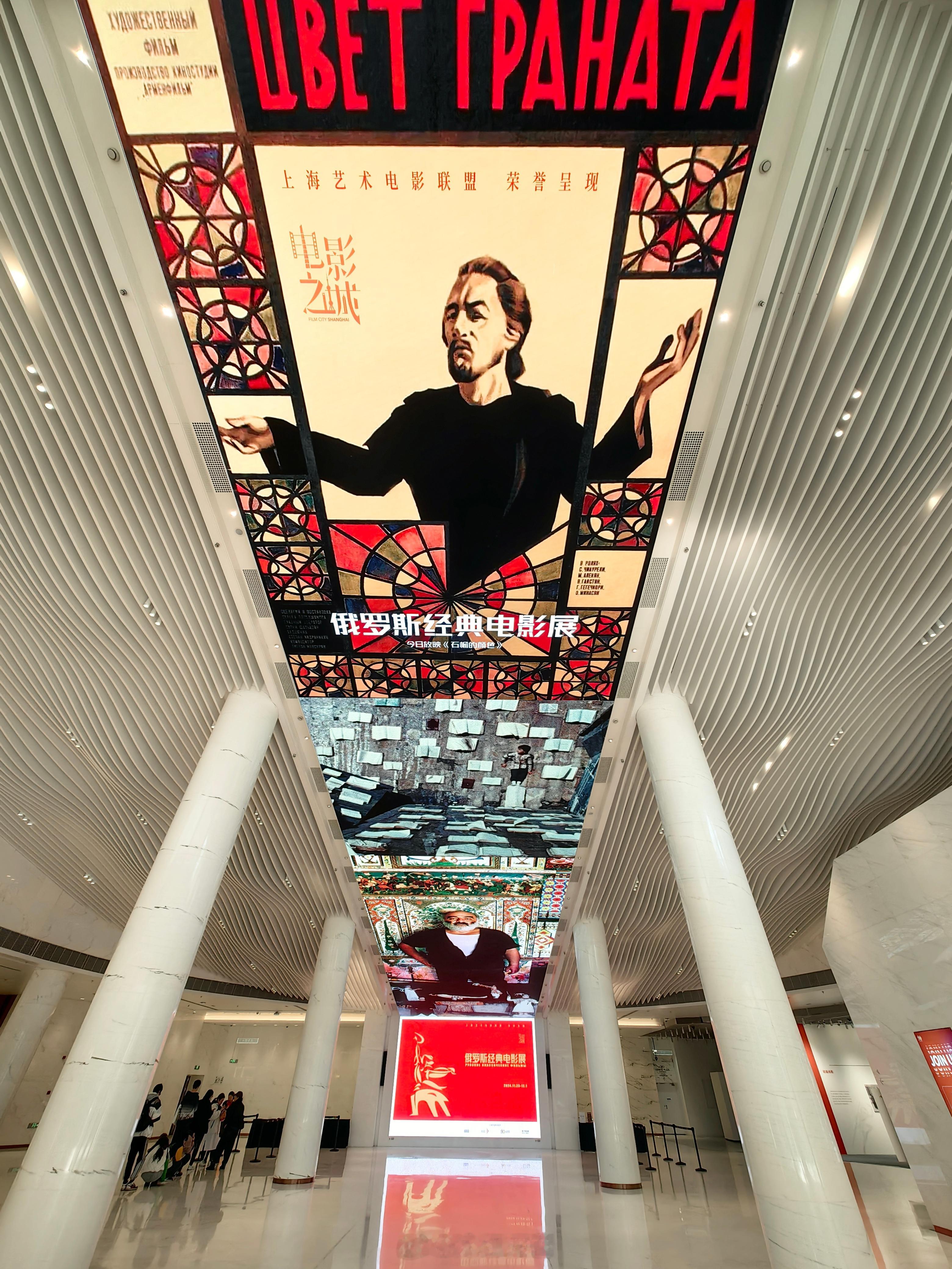 【俄罗斯经典电影展】时隔八九年大银幕重温塔可夫斯基的两部神作，犹如精神洗礼。再无
