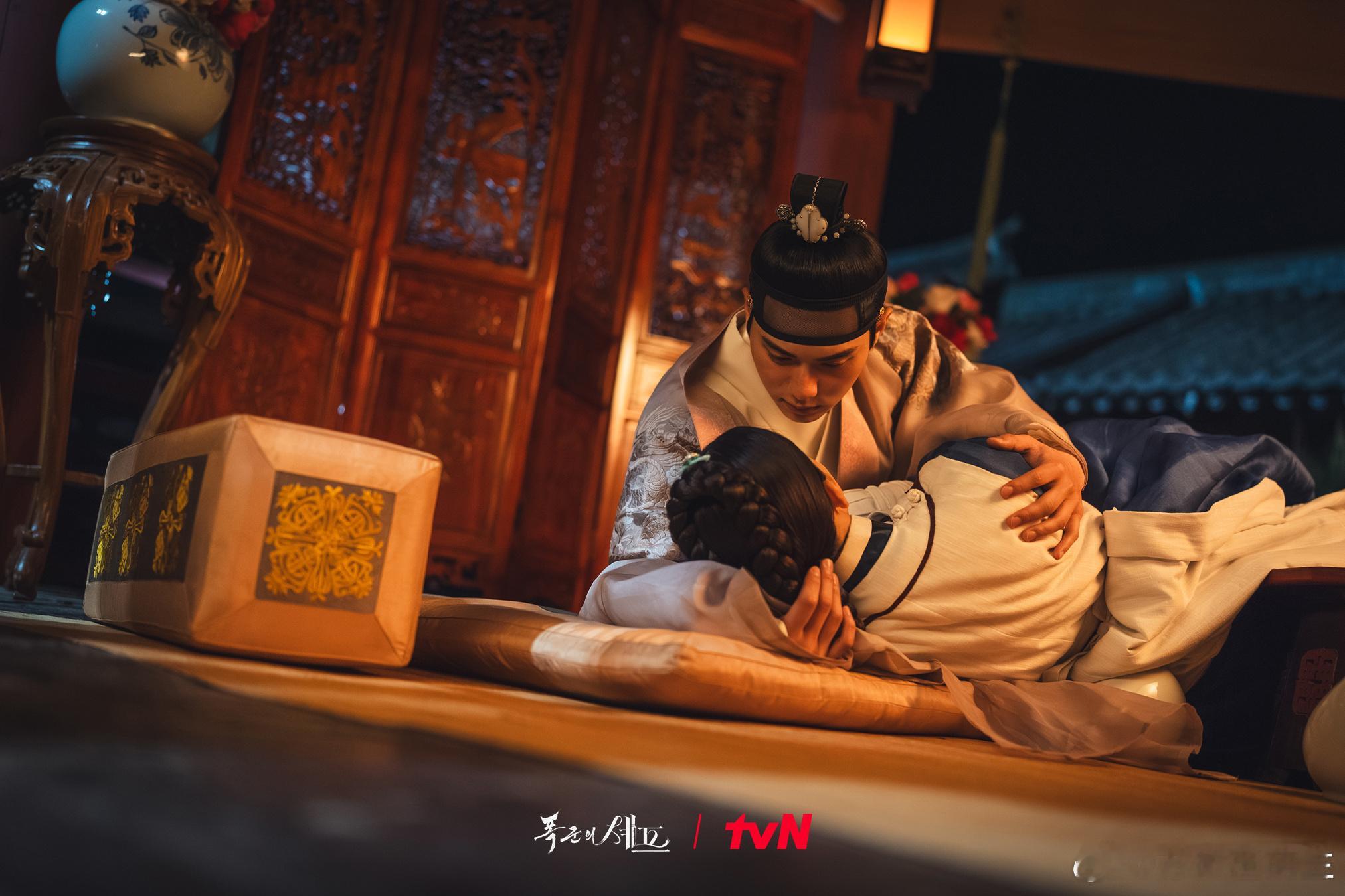 林允儿李彩玟《暴君的厨师》第五集剧情新闻感觉今晚会很搞笑[允悲][允悲][允悲]