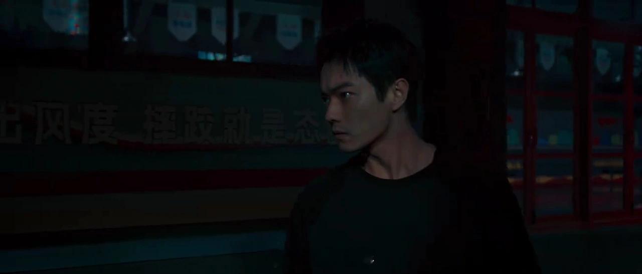 方圆八百米 我的评分：看了5集《方圆八百米》，剧实在太带感了。将亲情、爱情、善恶