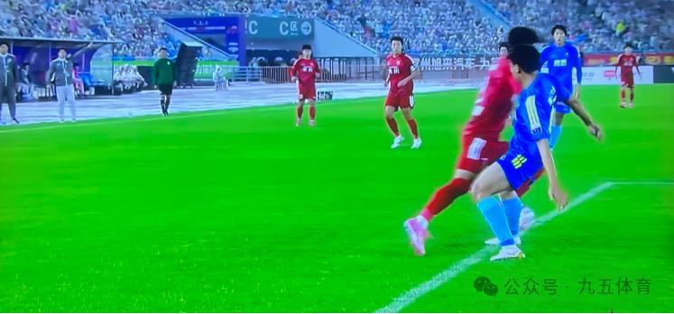 恐龙踏浪破狼啸！苏超揭幕战常州3:0复仇南通！
 恐龙迎战狼山，苏超联赛热血启幕