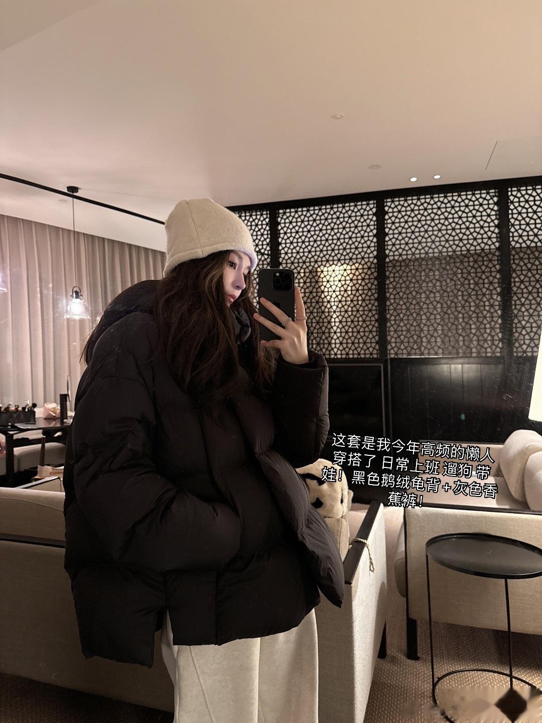 本期三大主推羽绒服之一龟背小鹅包！！自留黑色和前几天搬家穿的去年那件很像 但是更