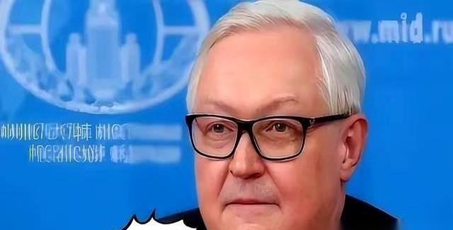 俄罗斯这招，真是掀桌子级别的。直接跟北约和欧盟说：来，咱签个“互不侵犯条约”，白