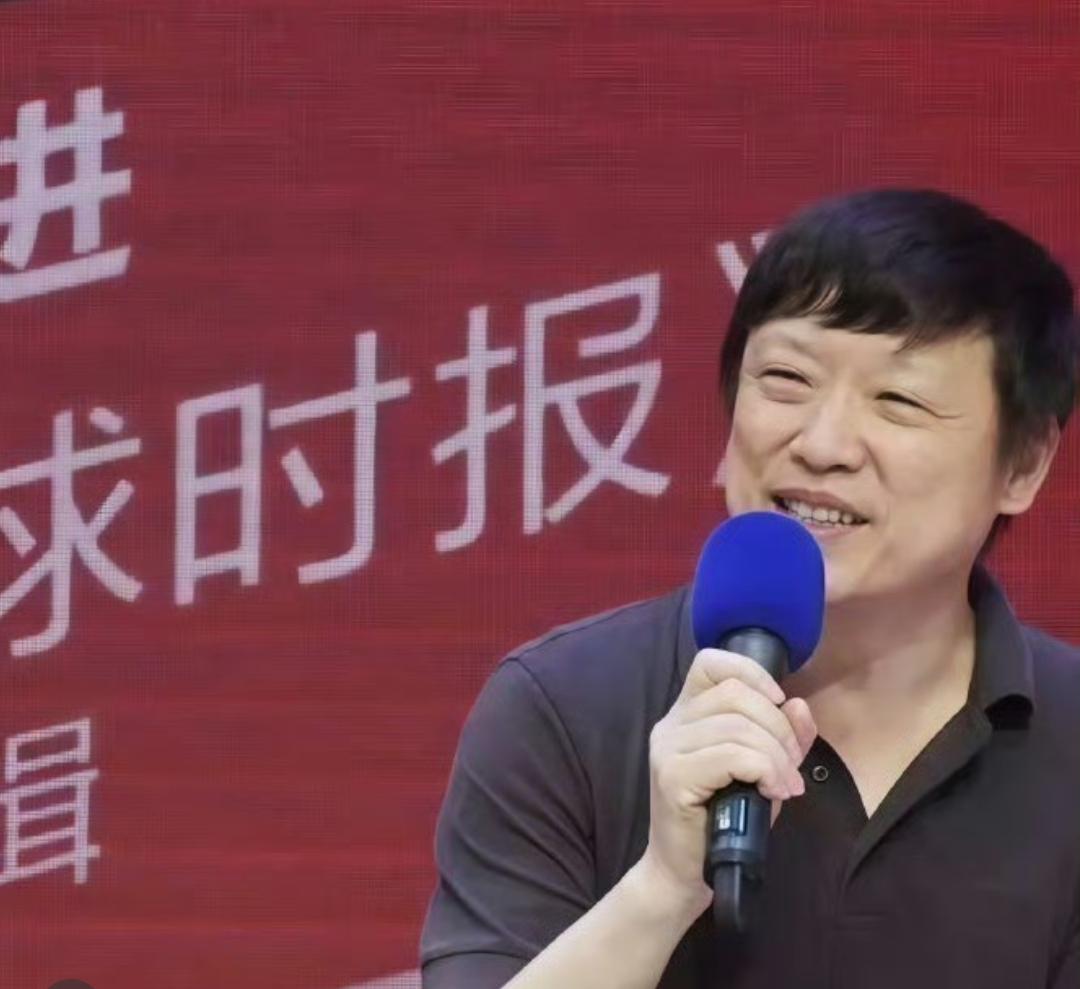以前作为网络名嘴，发生点事，大家都想听听胡锡进的看法。
但随着他观点越来越和稀泥