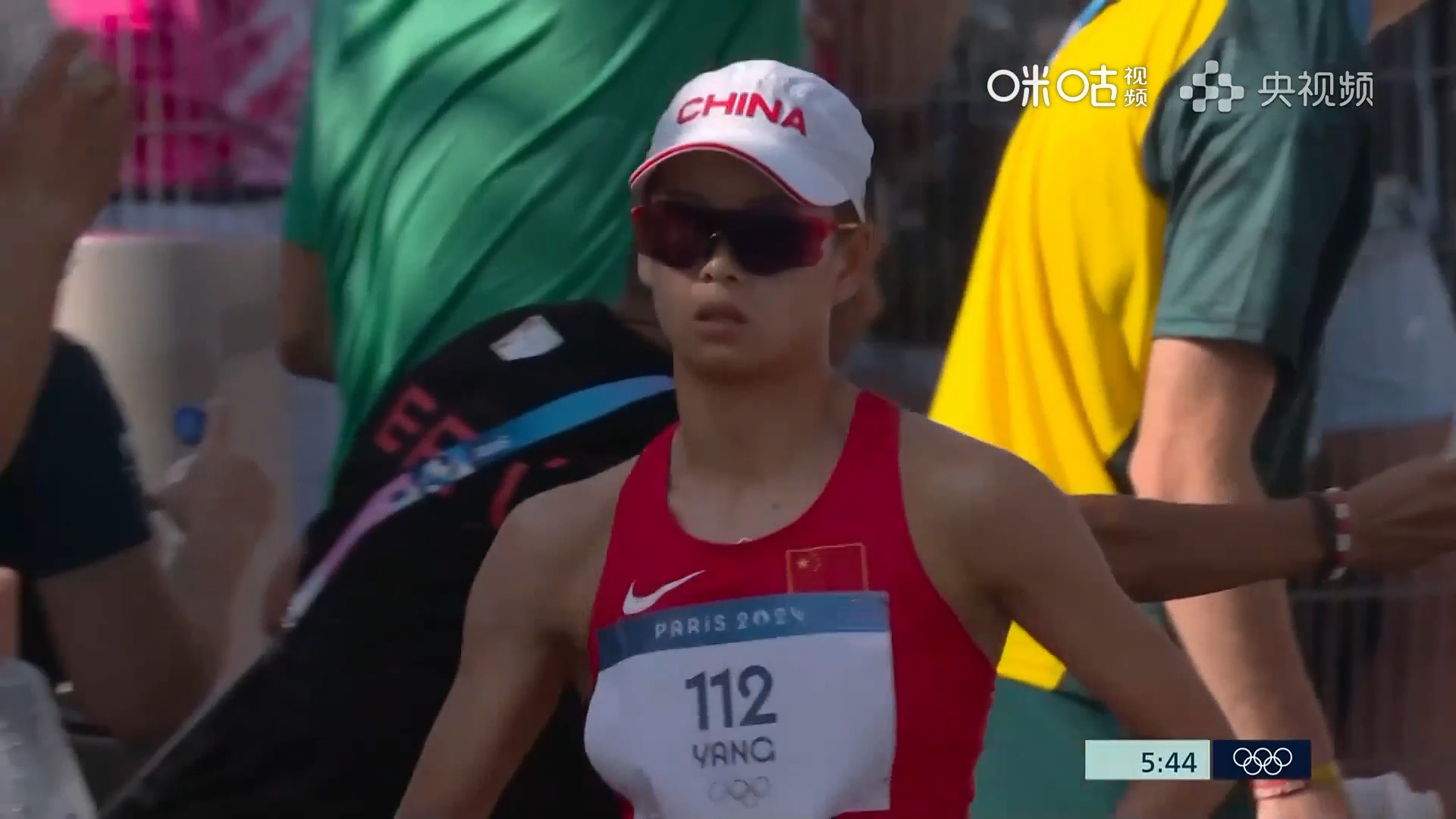 第11金田径女子20公里竞走：杨家玉🏅继昨天游泳后，田径也开胡啦[666]#中
