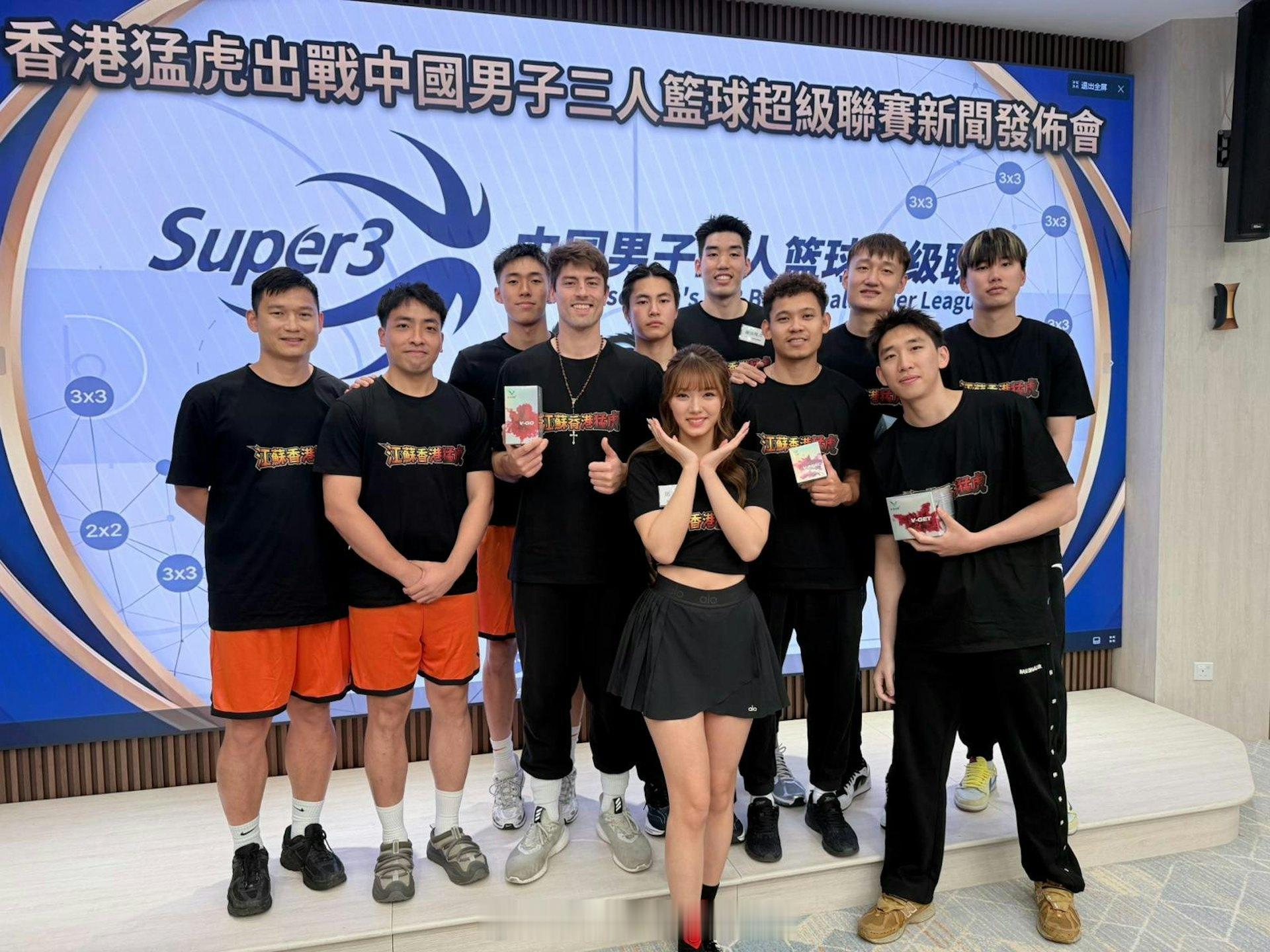 女神邱晴出任篮球队「香港猛虎」形象大使身高一米七四，首度感叹自己身形娇小人气急升