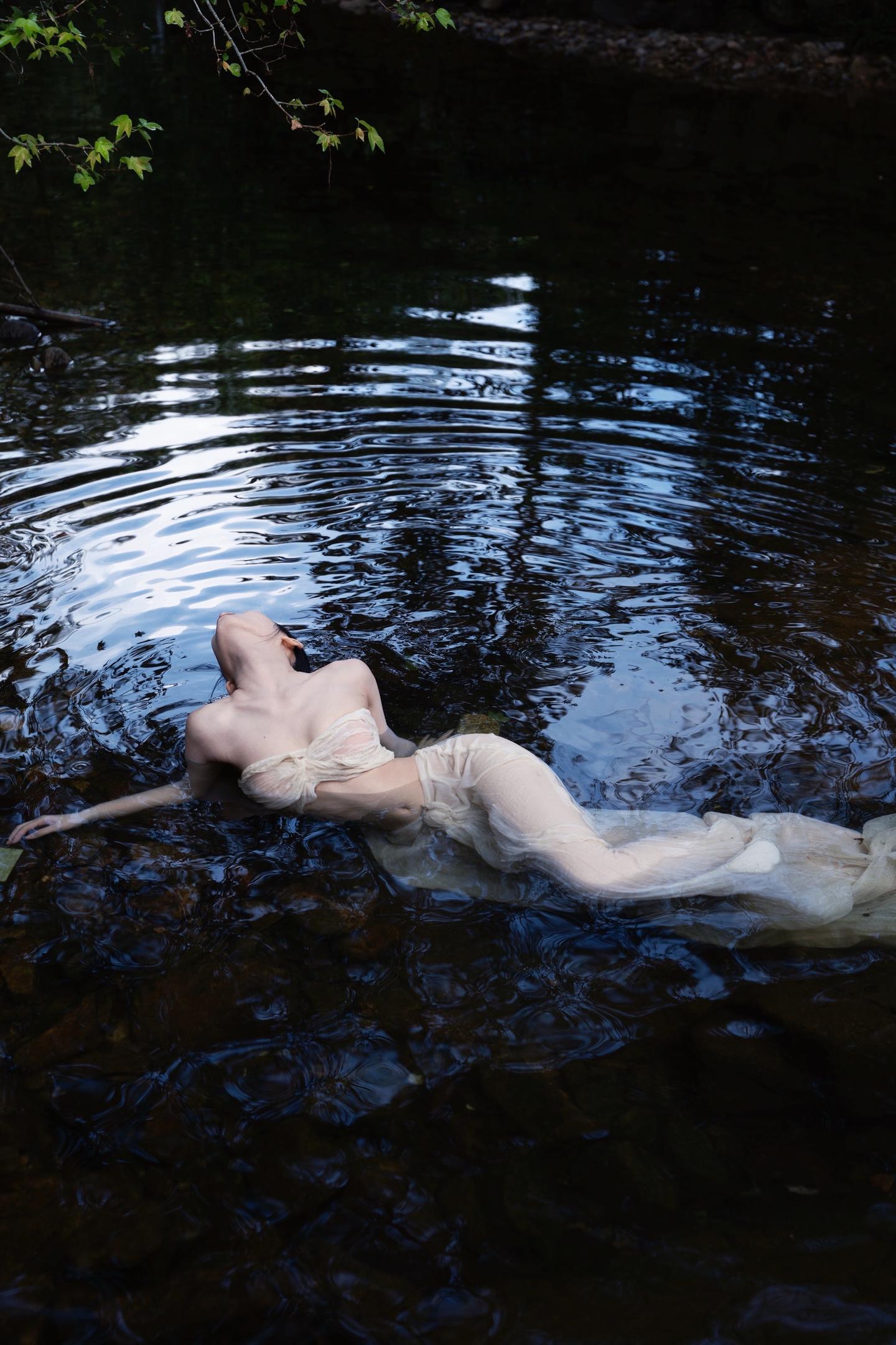 我与绍兴·十年。·  岁末。 好久不见， 最近还好吗。  一直琢磨不透...