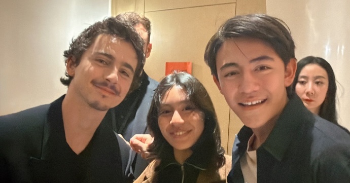 甜茶诺一霓娜合照 刘烨儿女诺一、霓娜追星成功，和甜茶合照了！ 