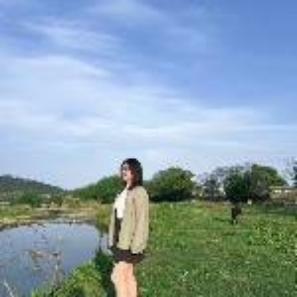 晚上跟比较远的老表聊了一下天，他的两个儿子都没有结婚，他说他们那的彩礼太高了，要